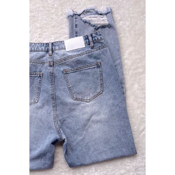 NWOT Missguided Petite Wrath Straight Leg Jeans with Rips in Light Wash Blue, 8S - Picture 16 of 16